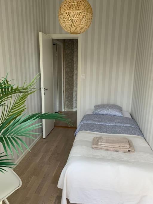 Apartment Smakfull Centrumlaegenhet, 3 R + K, 80 M2 Mariehamn